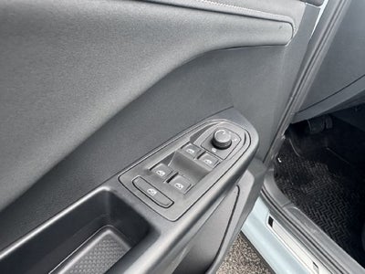 2027 Volkswagen Taos SE Black