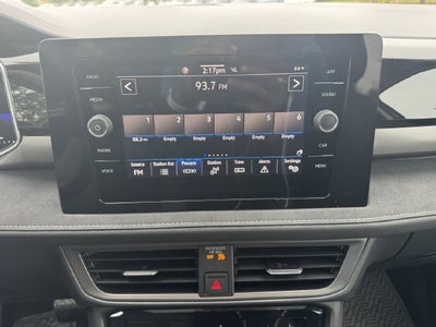 2027 Volkswagen Taos SE Black