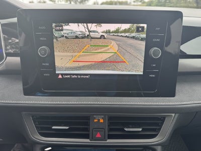 2027 Volkswagen Taos SE Black