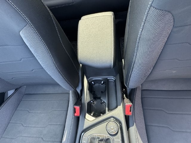 2027 Volkswagen Taos SE Black