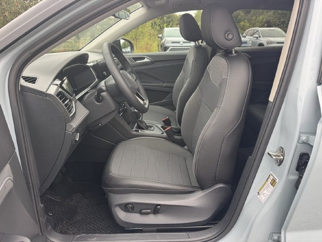 2027 Volkswagen Taos SE Black