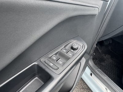 2027 Volkswagen Taos SE Black