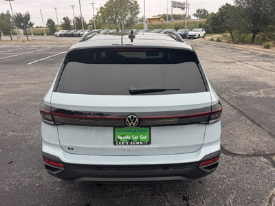 2027 Volkswagen Taos SE Black