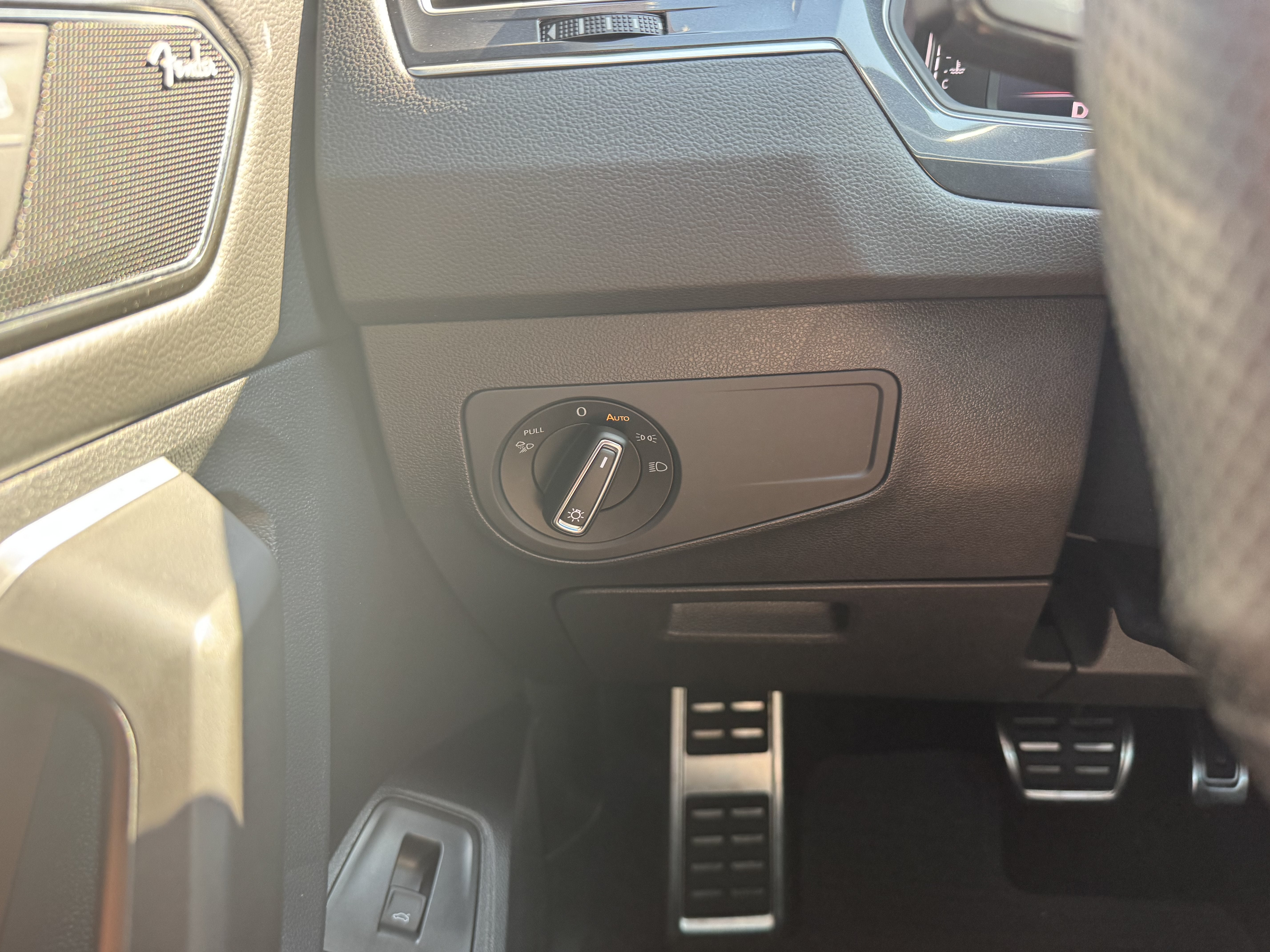 2024 Volkswagen Tiguan SEL R-Line