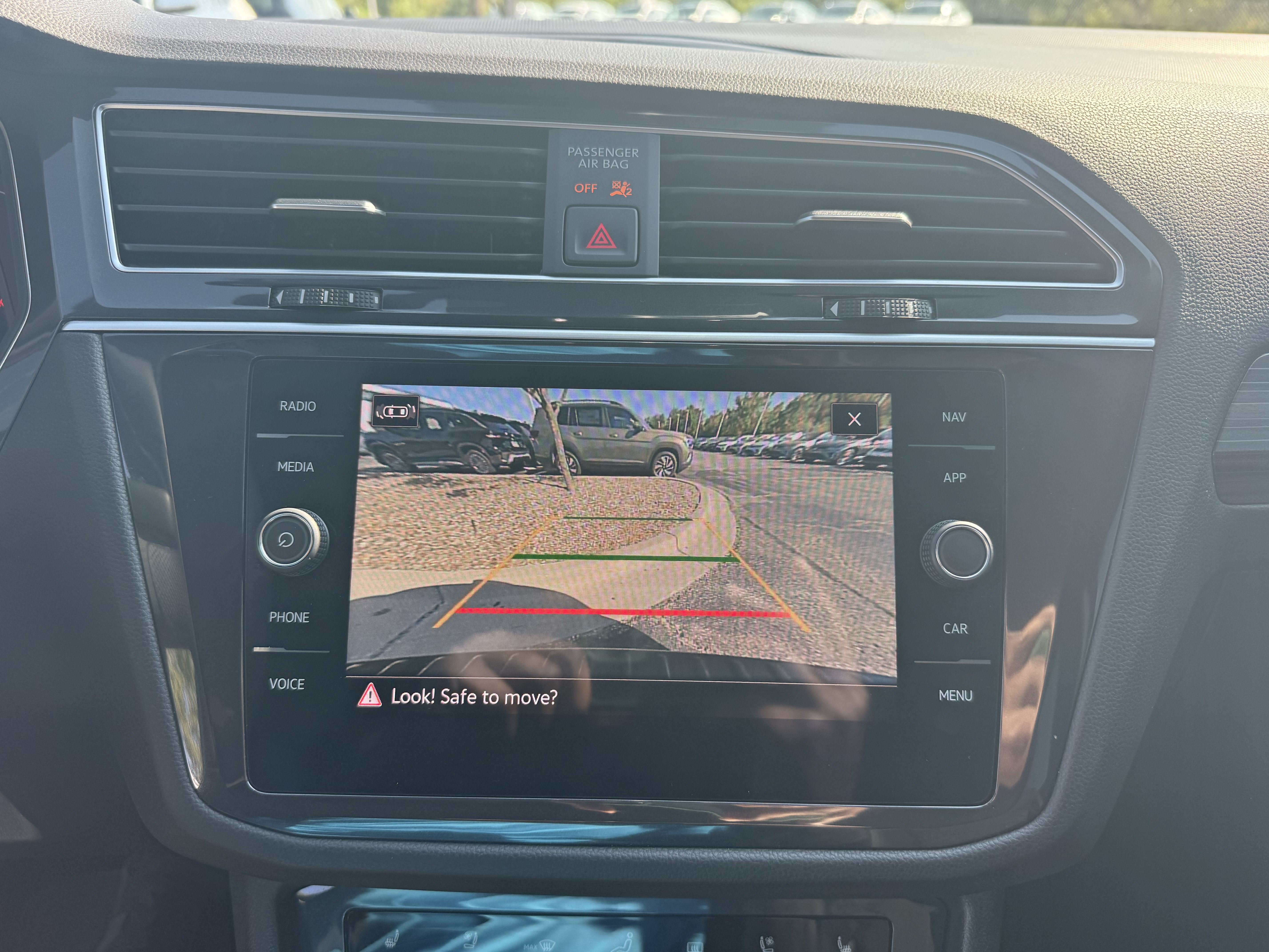 2024 Volkswagen Tiguan SEL R-Line