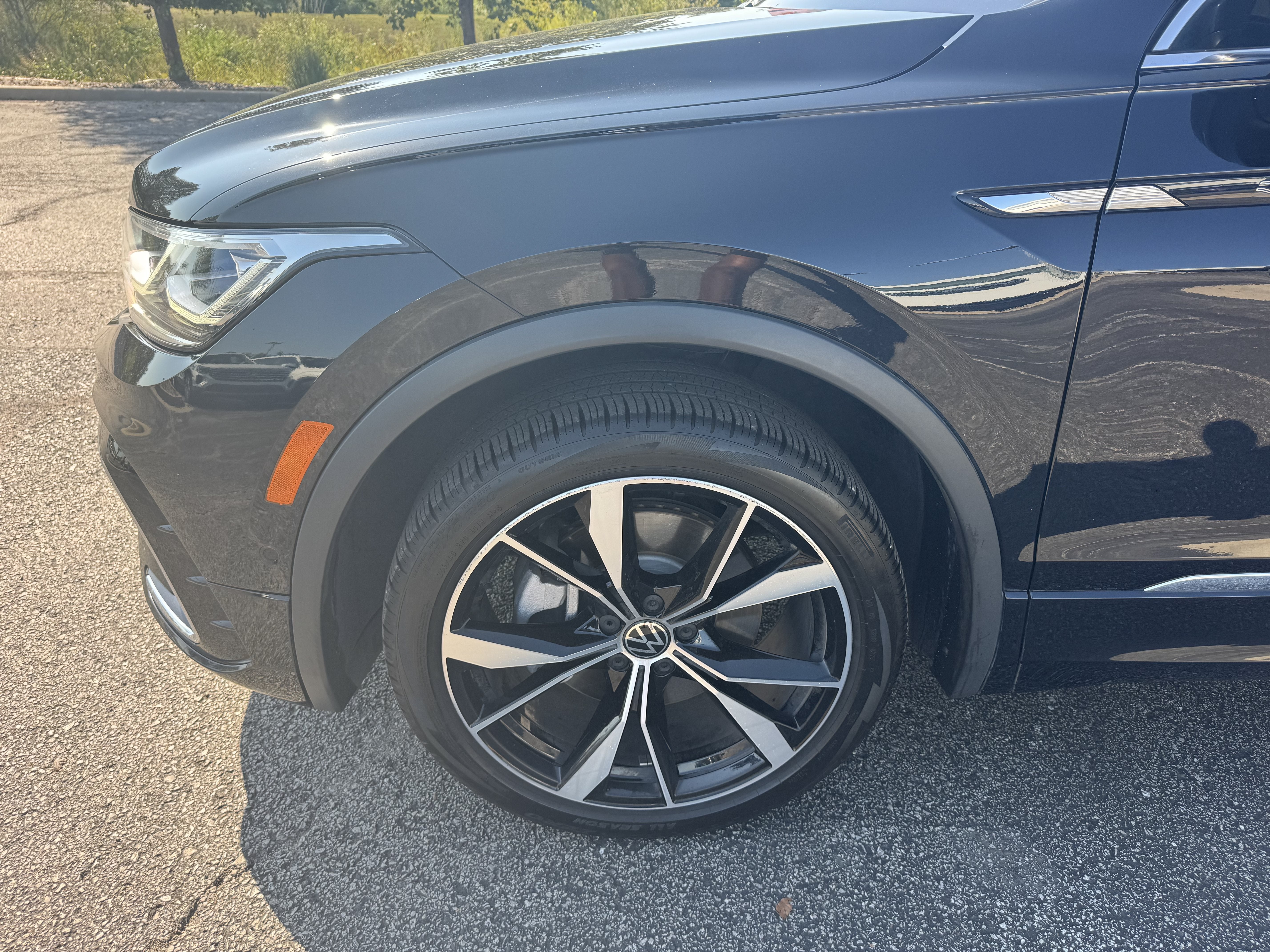2024 Volkswagen Tiguan SEL R-Line