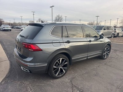 2024 Volkswagen Tiguan SEL R-Line