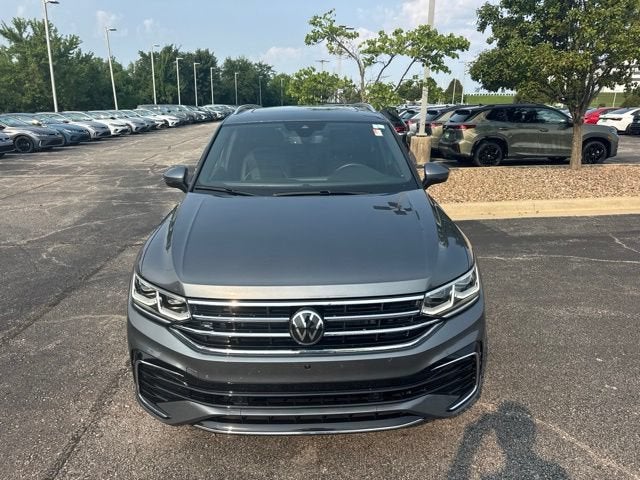 2024 Volkswagen Tiguan SEL R-Line