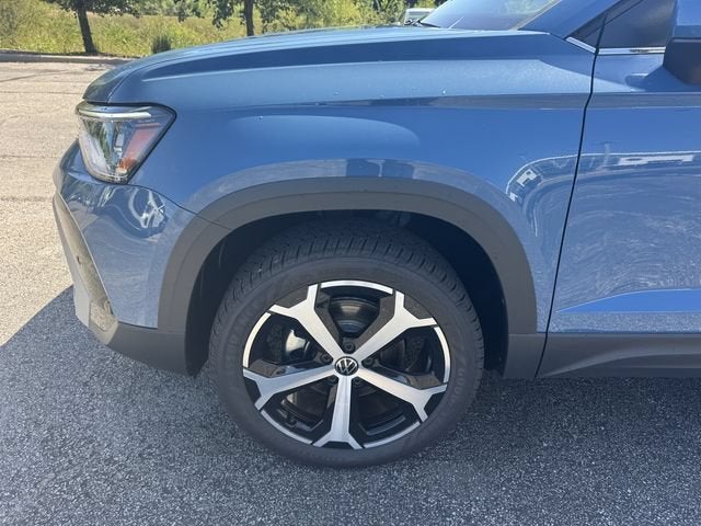 2026 Volkswagen Taos SEL