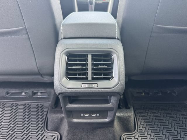 2026 Volkswagen Taos SEL