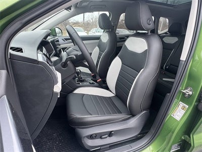 2026 Volkswagen Taos SEL