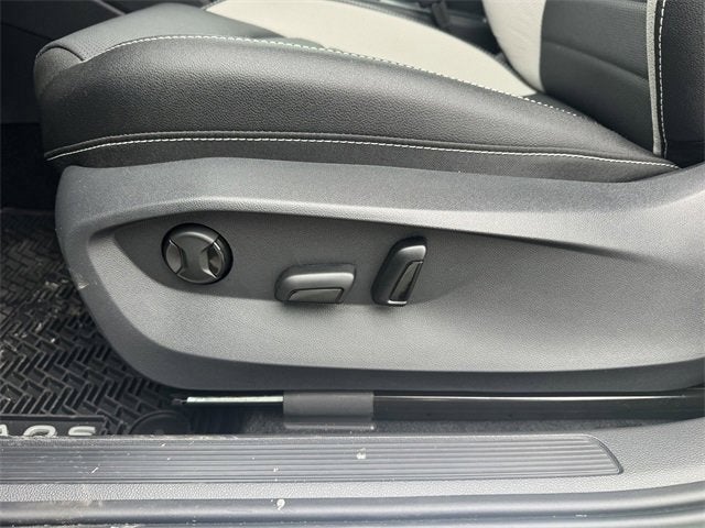 2026 Volkswagen Taos SEL