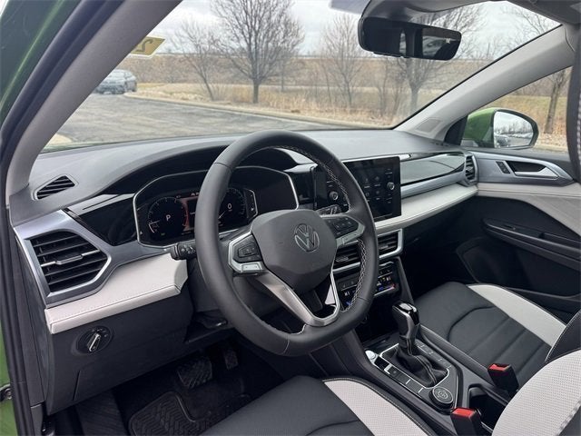 2026 Volkswagen Taos SEL