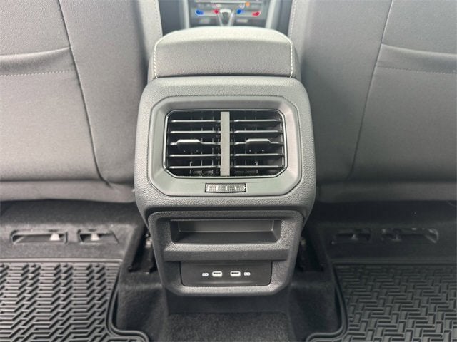 2026 Volkswagen Taos SEL