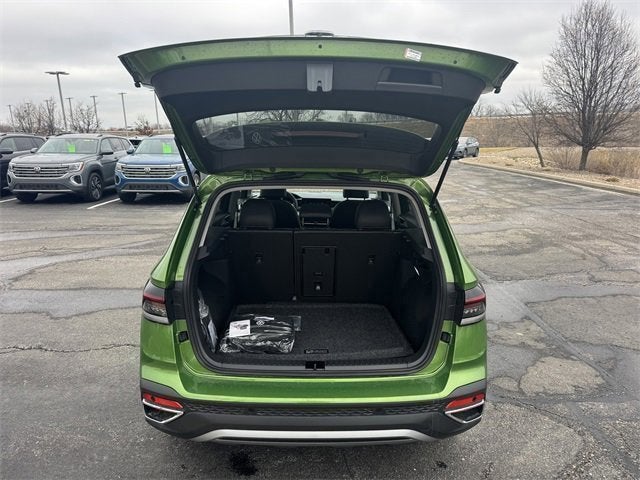 2026 Volkswagen Taos SEL