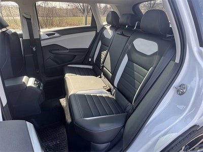 2026 Volkswagen Taos SEL