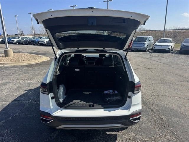 2026 Volkswagen Taos SEL