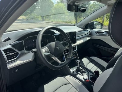 2026 Volkswagen Taos SEL