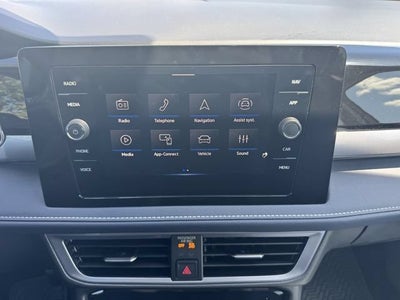 2026 Volkswagen Taos SEL