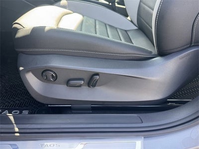 2026 Volkswagen Taos SEL