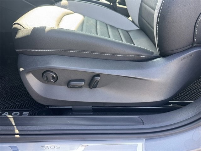 2026 Volkswagen Taos SEL