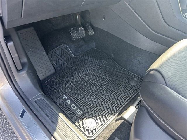 2026 Volkswagen Taos SEL