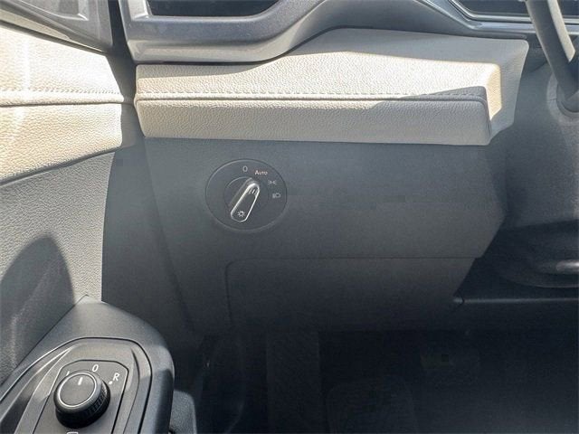 2026 Volkswagen Taos SEL