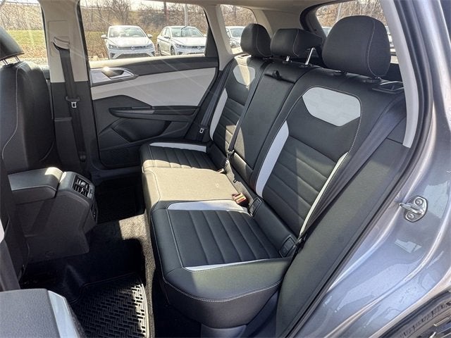 2026 Volkswagen Taos SEL