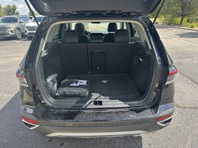 2027 Volkswagen Taos SEL
