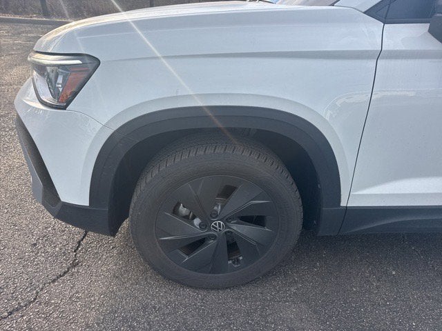 2025 Volkswagen Taos S