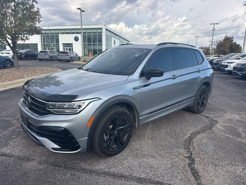 2024 Volkswagen Tiguan SE R-Line Black
