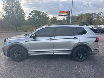 2024 Volkswagen Tiguan SE R-Line Black