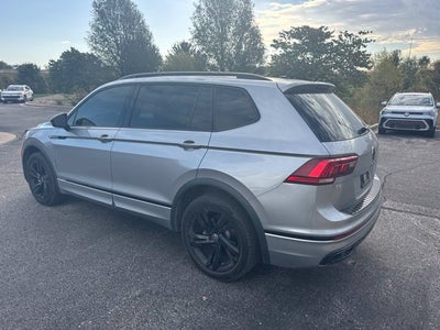 2024 Volkswagen Tiguan SE R-Line Black
