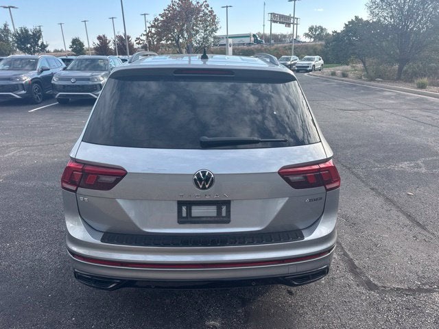 2024 Volkswagen Tiguan SE R-Line Black