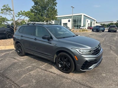 2024 Volkswagen Tiguan SE R-Line Black