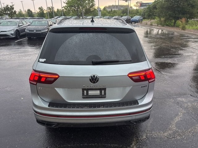 2023 Volkswagen Tiguan SE R-Line Black