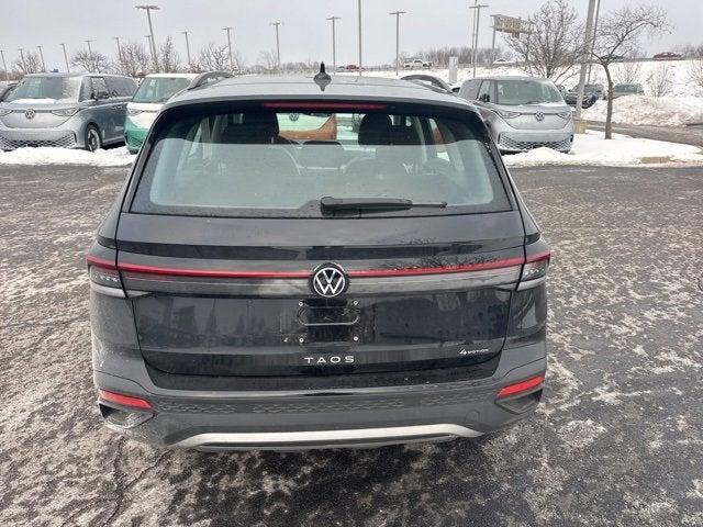 2025 Volkswagen Taos S