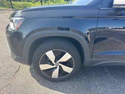 2025 Volkswagen Taos S