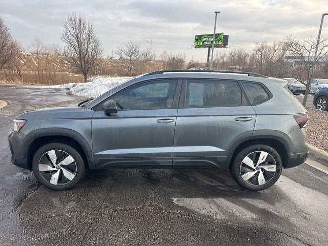 Used 2025 Volkswagen Taos S with VIN 3VV8C7B27SM039476 for sale in Kansas City