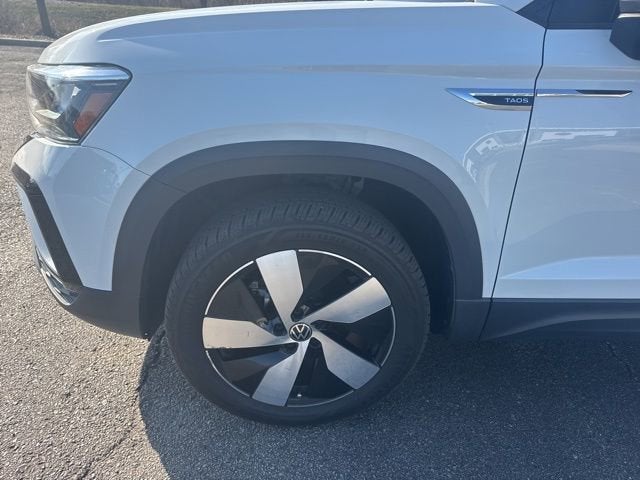2024 Volkswagen Taos S