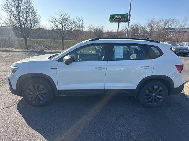 Used 2022 Volkswagen Taos S with VIN 3VVAX7B23NM078303 for sale in Kansas City