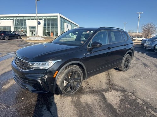 2023 Volkswagen Tiguan SE R-Line Black