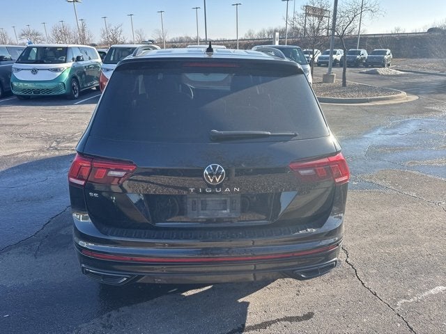 2023 Volkswagen Tiguan SE R-Line Black