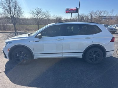 2024 Volkswagen Tiguan SE R-Line Black