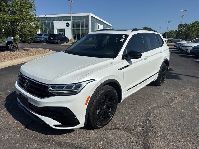 2024 Volkswagen Tiguan SE R-Line Black