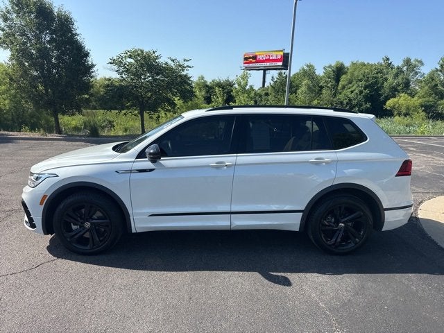 2024 Volkswagen Tiguan SE R-Line Black