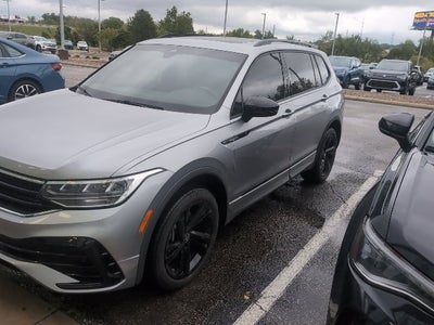 2023 Volkswagen Tiguan SE R-Line Black