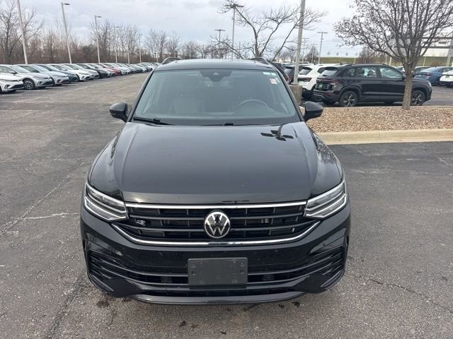 2024 Volkswagen Tiguan SE R-Line Black