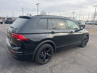 2024 Volkswagen Tiguan SE R-Line Black