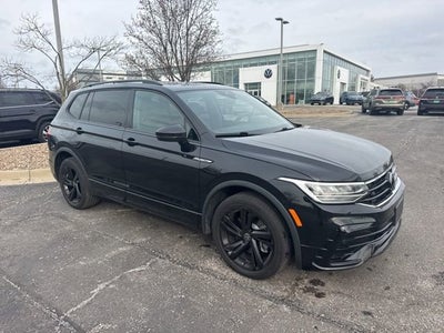 2024 Volkswagen Tiguan SE R-Line Black